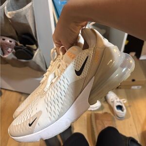 Nike Cream and White Women's Sneakers